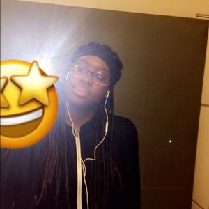 Meet your Posher, Akasha